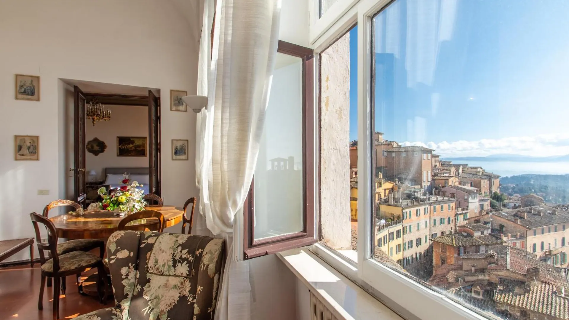 Belvedere Suite - Centro Storico - Terrazzo Con Vista Perugia 0*,  Italy